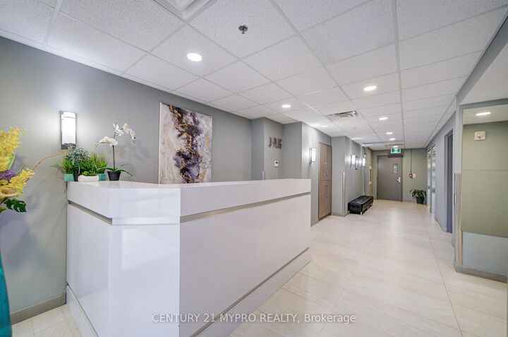 Property Photo: 321 Spruce Street 710 ON N2L 3M6