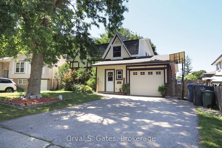 Property Photo: 3 Queensdale Crescent ON N1H 6W4