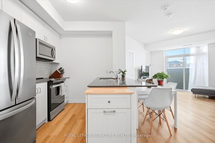 Property Photo: 10 Mallard Trail 232 ON L8B 2A7