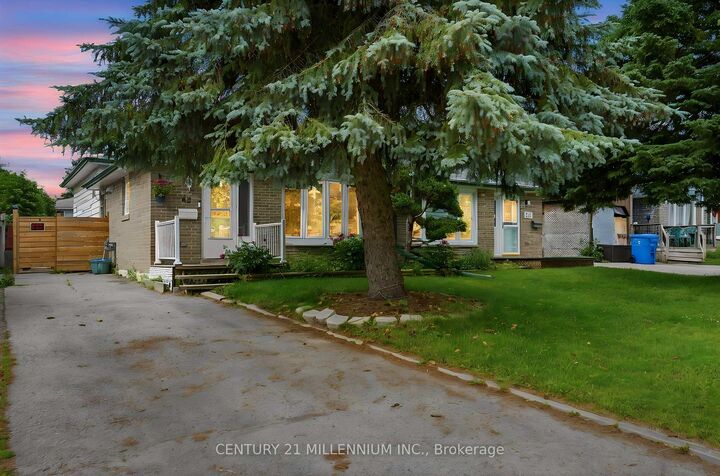 Property Photo:  52 Carlton Drive  ON L9W 2X9 