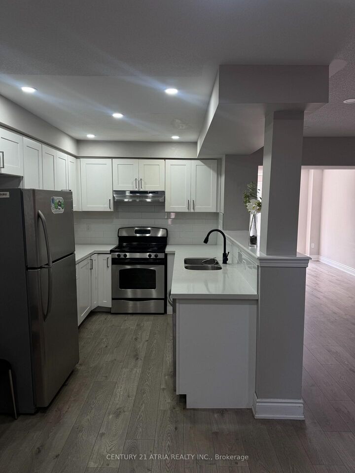 Property Photo:  482 Bur Oak Avenue  ON L6C 3A8 