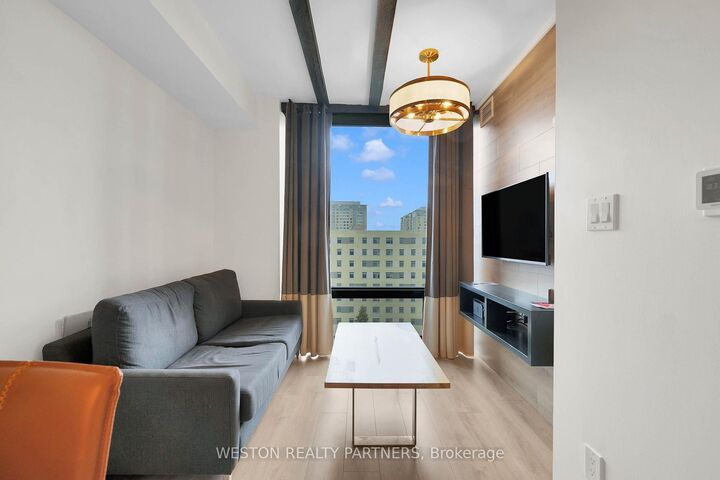 Property Photo:  145 Columbia Street W 1134  ON N2L 0K7 