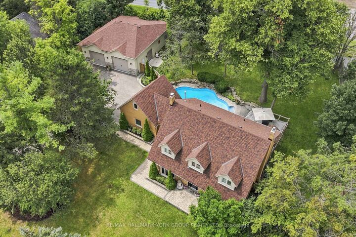 Property Photo: 111 Whispering Pine Trail ON L4G 4X8