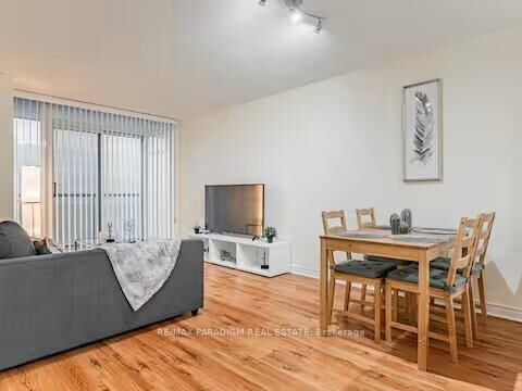 Property Photo:  30 Grand Trunk Crescent 3703  ON M5J 3A4 