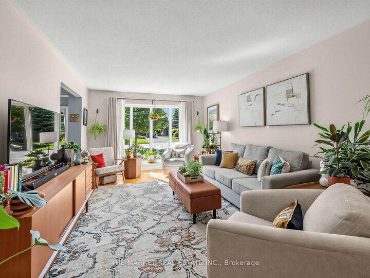 1033 Franconia Drive — photo 1