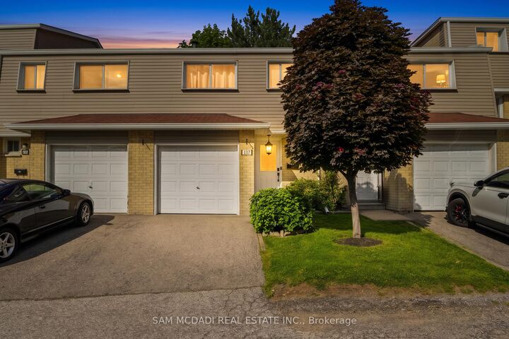 400 Mississauga Valley Boulevard 157 — photo 1