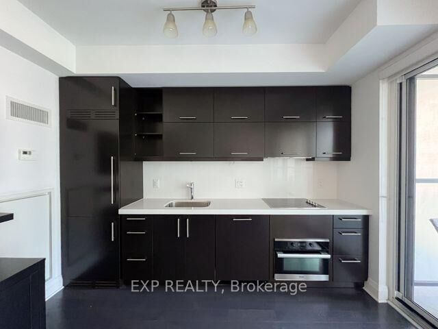 Property Photo:  65 St. Mary Street 610  ON M5S 0A6 