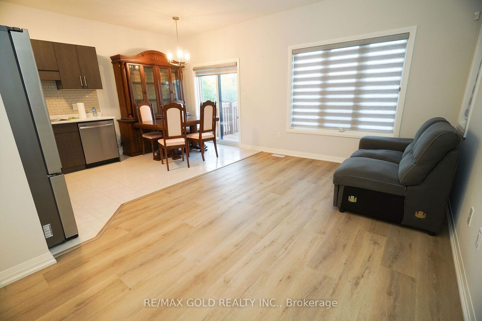 Property Photo:  122 Willson Drive  ON L3B 0A1 