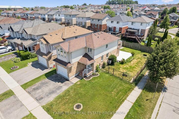Property Photo:  71 Peach Blossom Crescent  ON N2E 3Z7 