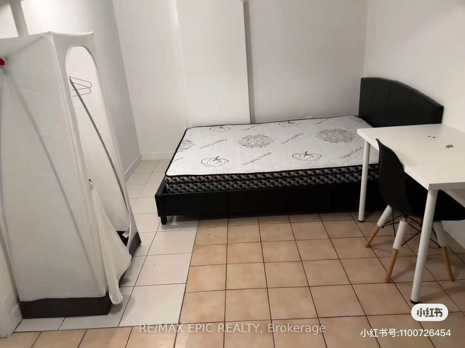 Property Photo: 91 Markham Street Basement ON M6J 2G4