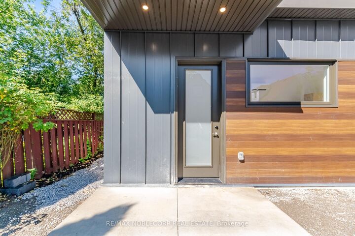 Property Photo:  6 Evandale Road Rear Garden Suite  ON M1L 3S1 