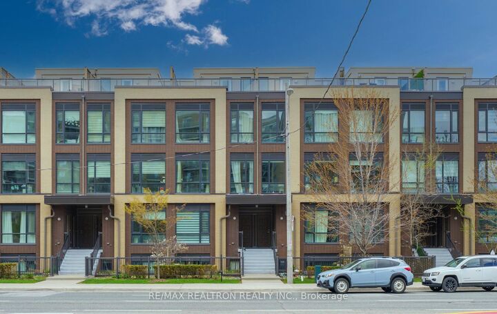 639 Lawrence Avenue W 206 — photo 1