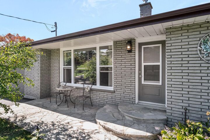 Property Photo: 9 Buckhorn Road ON K9V 4R6