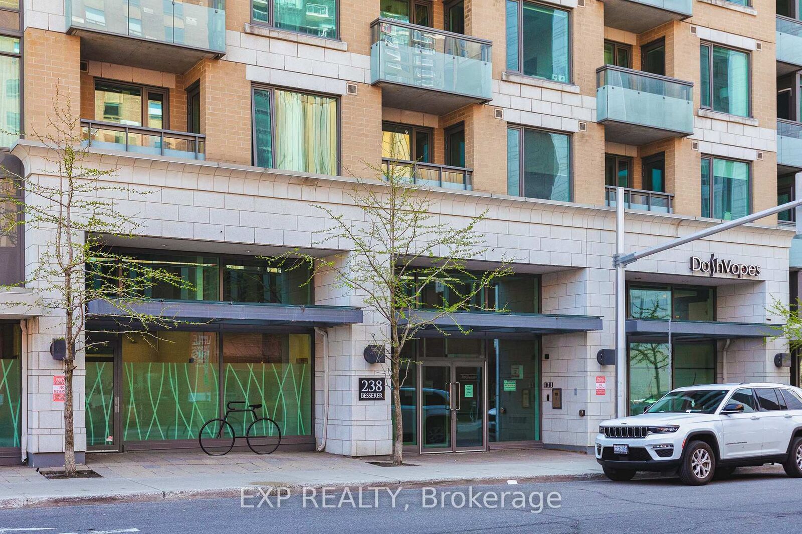 Property Photo:  238 Besserer Street 612  ON K1N 6B1 
