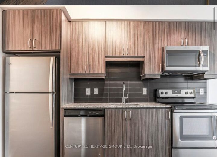 Property Photo:  9205 Yonge Street 1513  ON L4C 1V5 
