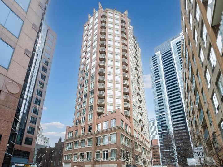 Property Photo: 100 Hayden Street 812 ON M4Y 3C7
