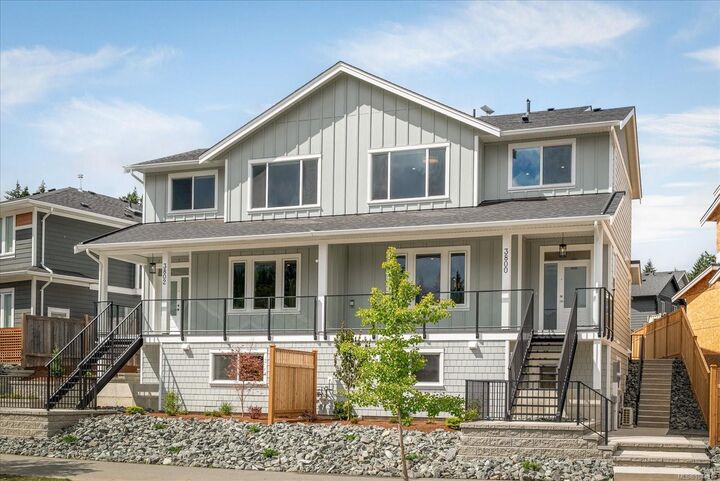 3800 Marjorie Way — photo 1