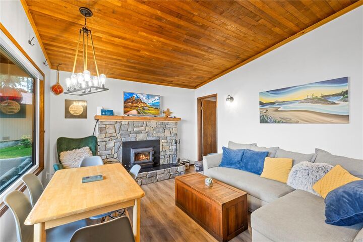 Property Photo: 4375 Kelsey Rd #4 BC V0R 1G0