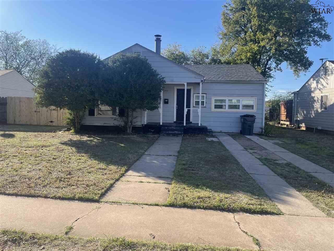 Property Photo:  3310 Sherwood Lane  TX 76308 
