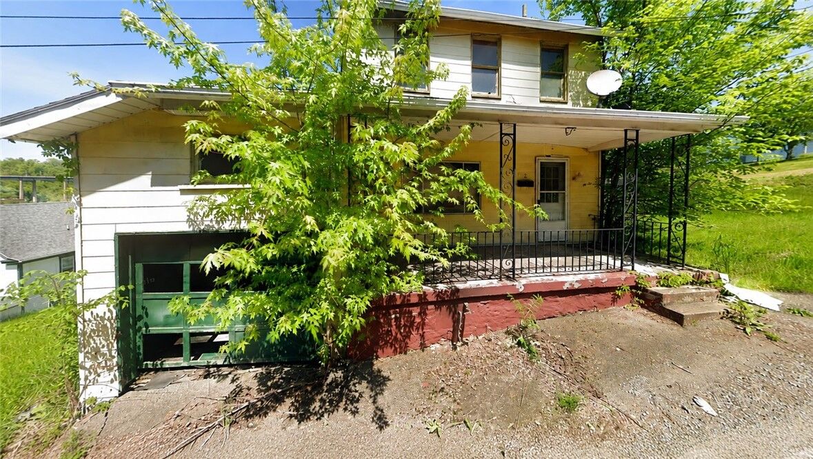 Property Photo: 220 Bank St PA 15417