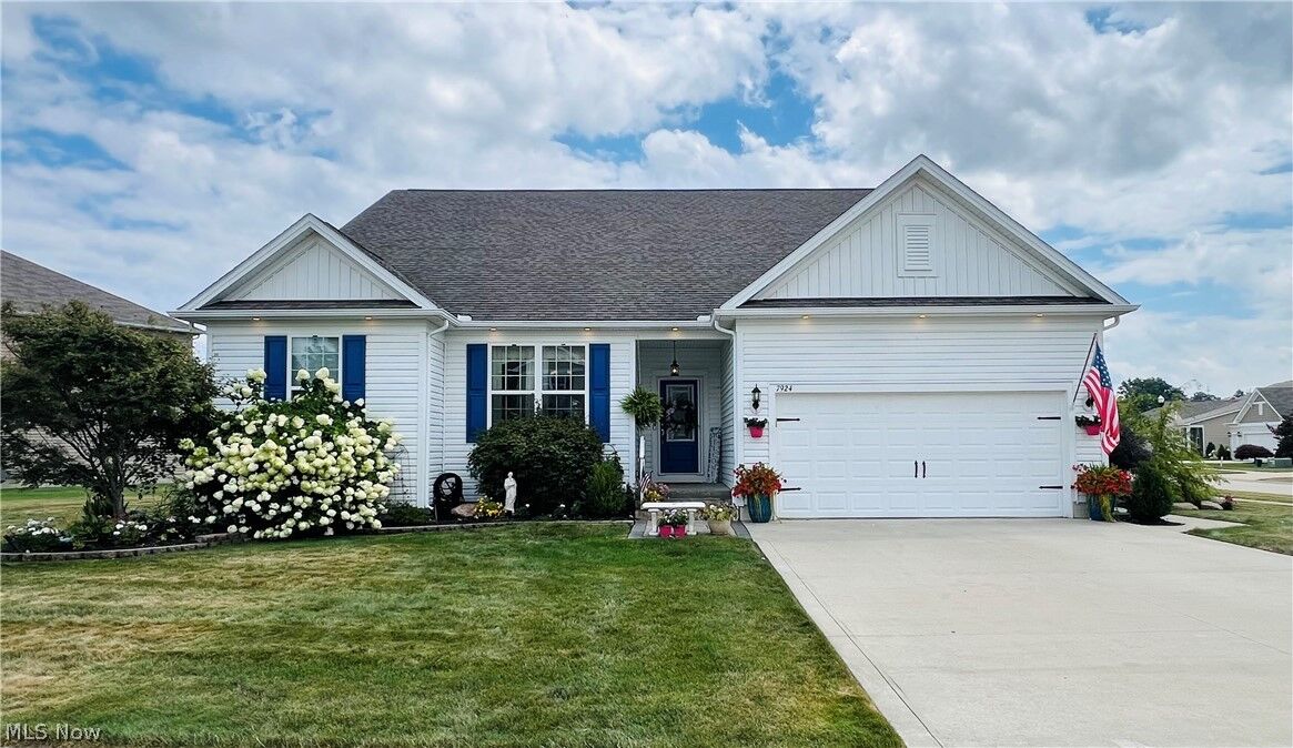 Property Photo:  7924 Heatherglen Drive  OH 44060 