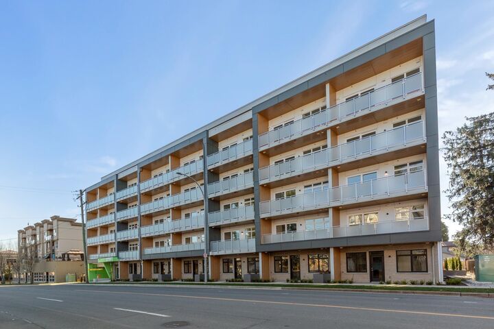 Property Photo:  32110 Hillcrest Avenue 205  BC V2T 1S4 