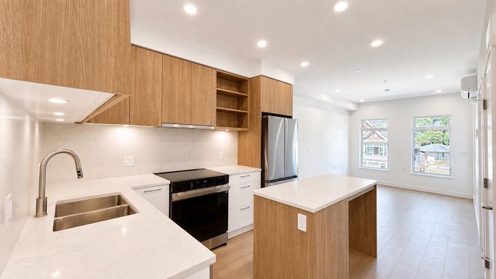 Property Photo:  82 First Street 408  BC V3L 0L8 