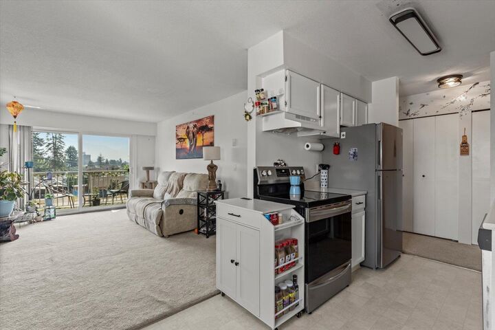 46210 Margaret Avenue 23 — photo 1