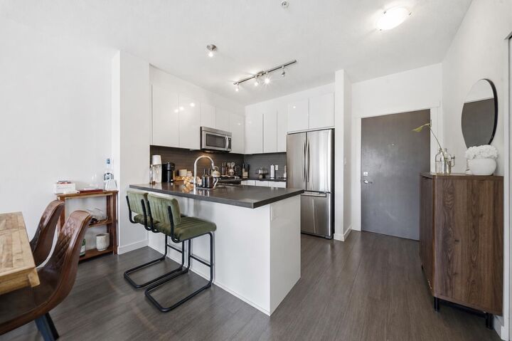 Property Photo:  15168 33 Avenue 328  BC V3Z 0N7 