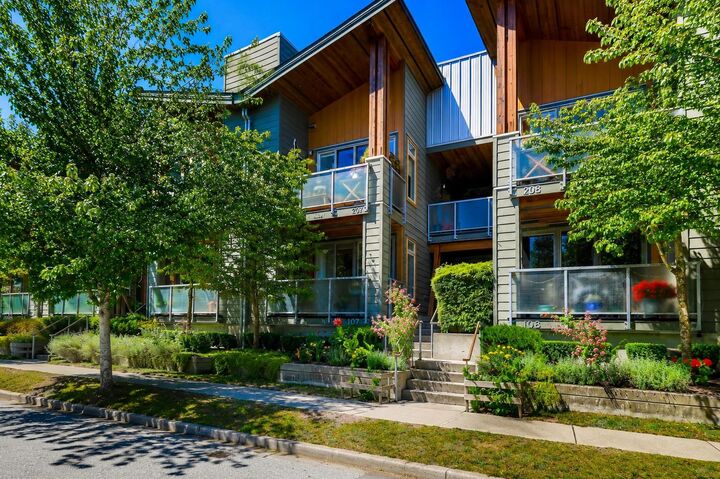 Property Photo: 40147 Government Road 107 BC V8B 0R6