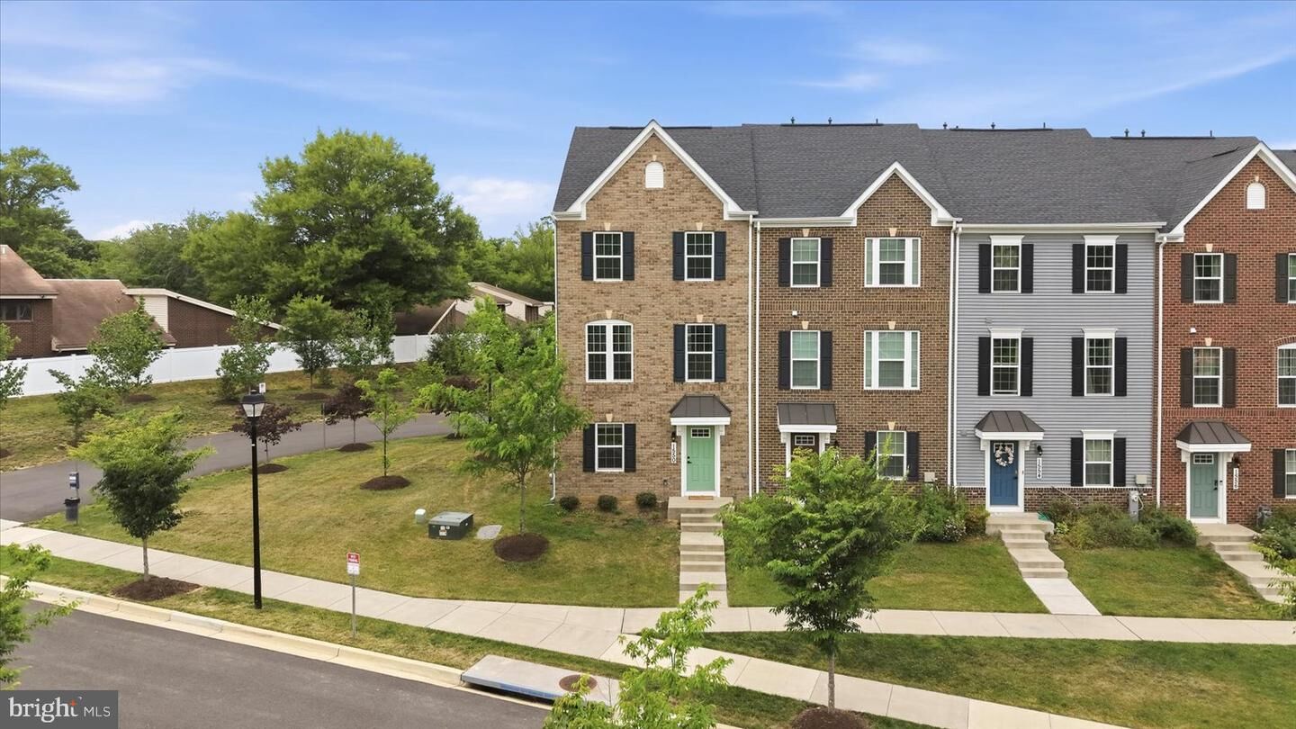Property Photo: 1550 Adamson Way MD 20716