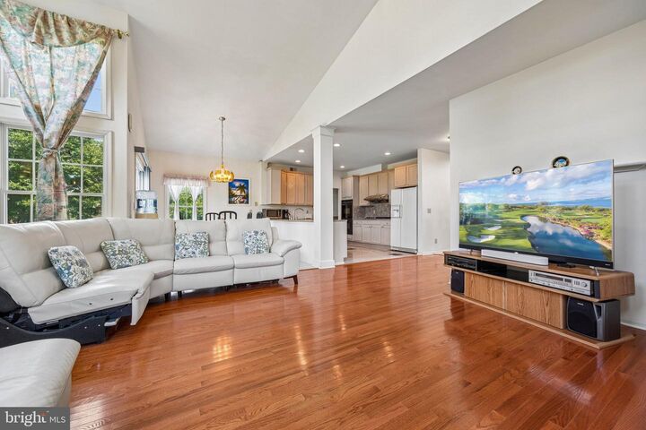 Property Photo: 2 Chamberlin Court NJ 08512