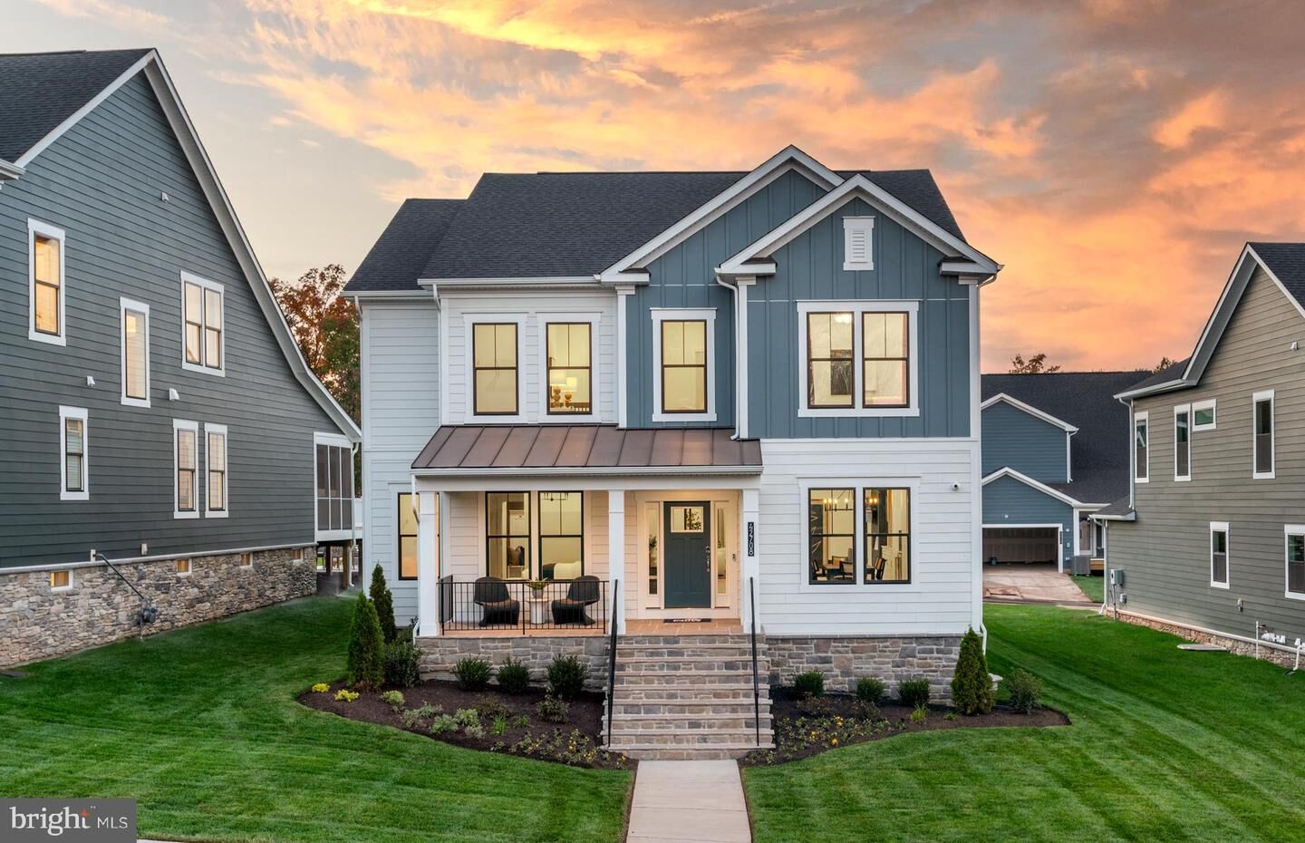 Property Photo: 18448 Sugar Snap Circle VA 20176