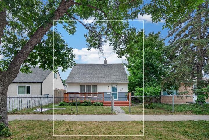 Property Photo:  1519 Magnus Avenue  MB R2X 0P6 