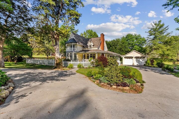 Property Photo: 2906 Reed Road GA 30721
