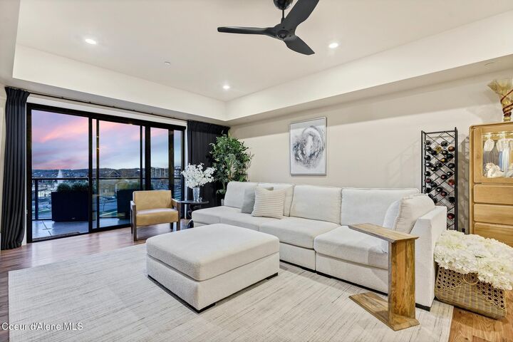 Property Photo: 1579 W Riverstone Dr Unit 301 ID 83814