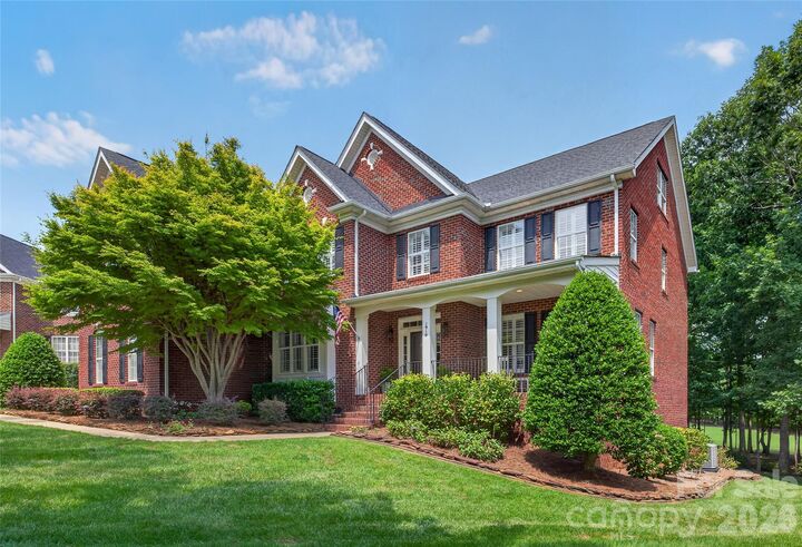 Property Photo:  1910 Sycamore Berry Court  NC 28227 