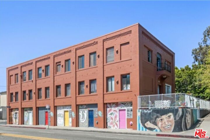 Property Photo: 101 Dudley Ave, Unit 308 CA 90291