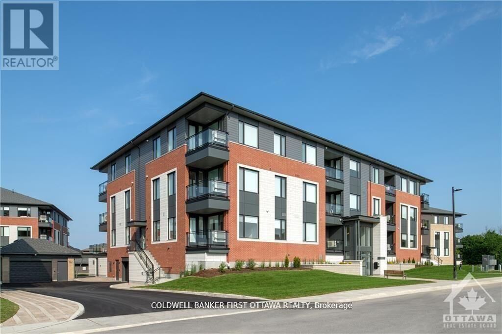 Property Photo: 530 Pimiwidon Street 208 ON K1K 5B4