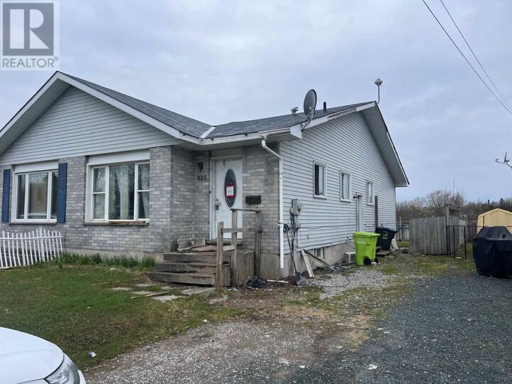 Property Photo:  829 Cooper St  ON P6C 4W3 