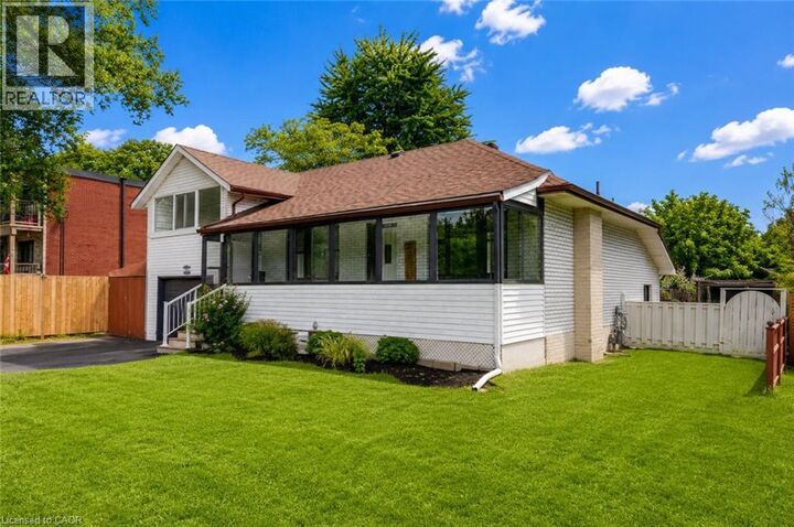 Property Photo:  182 Avalon Place  ON N2M 4N8 