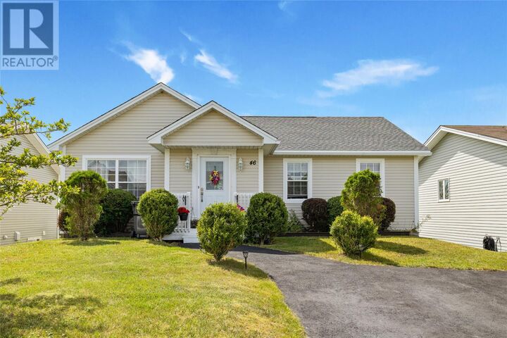 46 McCourt Close — photo 1