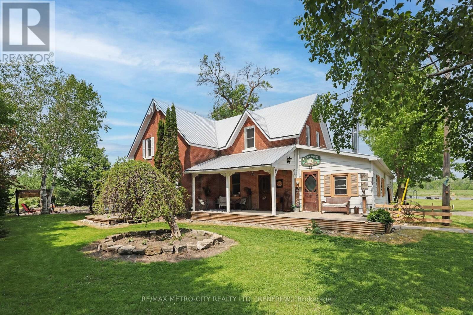 Property Photo: 155 Storie Road ON K7V 3Z8