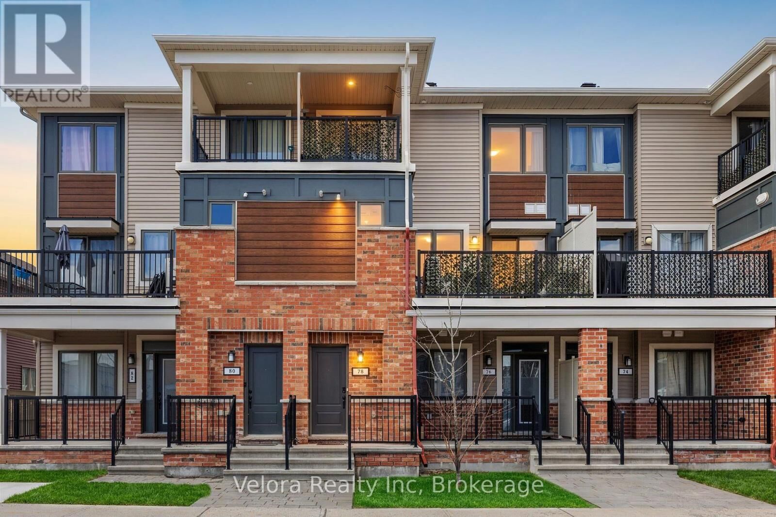 Property Photo:  78 Lyrid Private  ON K2J 6N3 