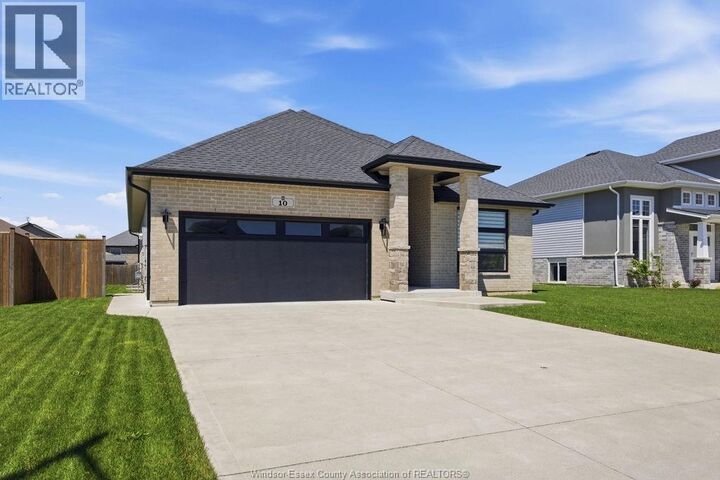 Property Photo:  10 Lundy Street  ON N9V 0G5 