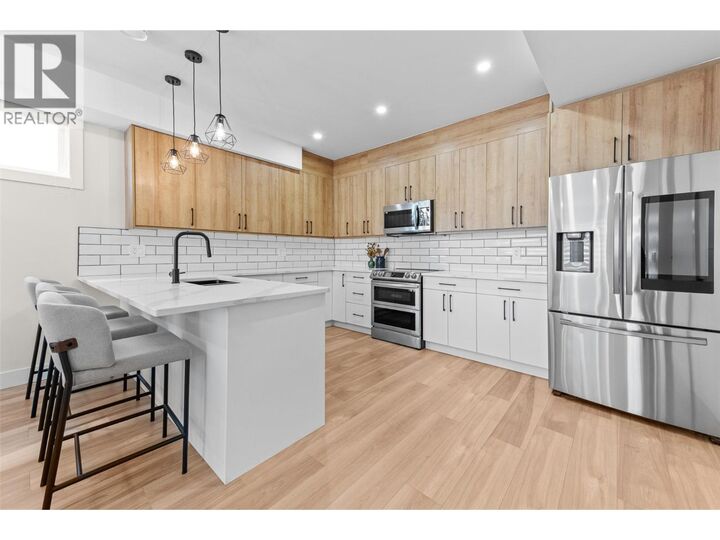 Property Photo: 1032 Martin Avenue 1 BC V1Y 6V5