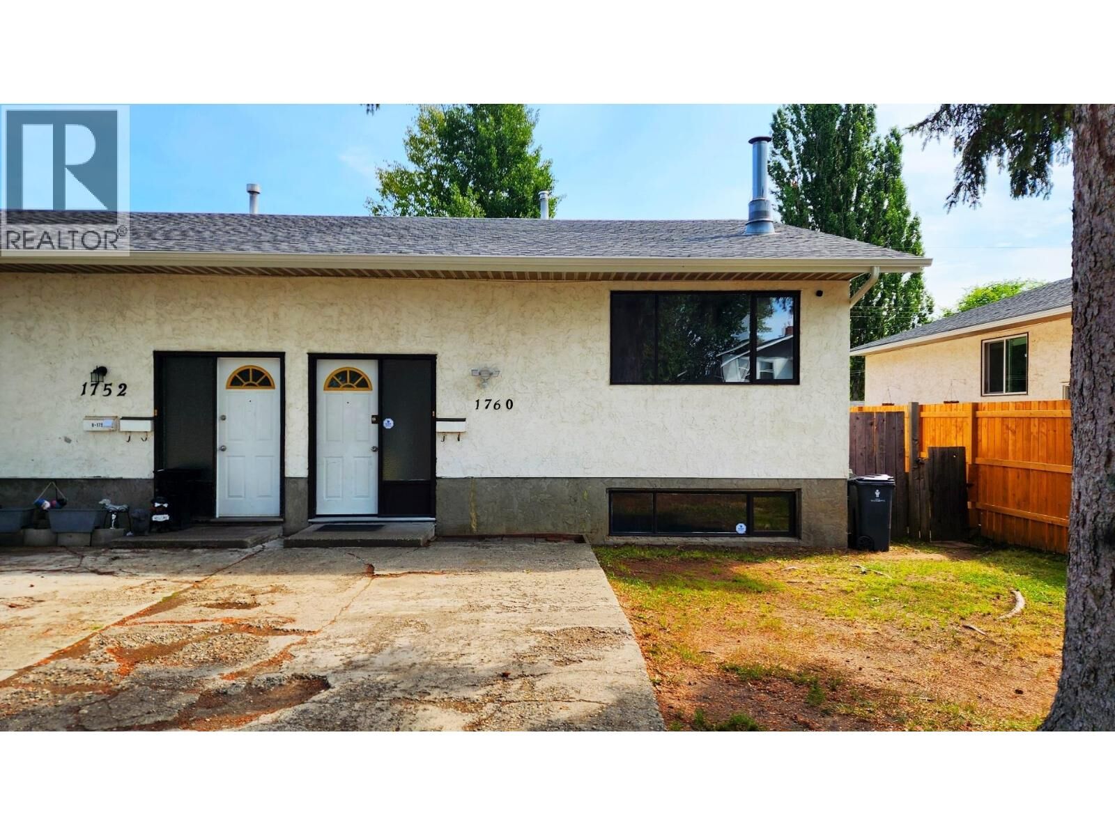 Property Photo:  1760 Ingledew Street  BC V2L 1K8 