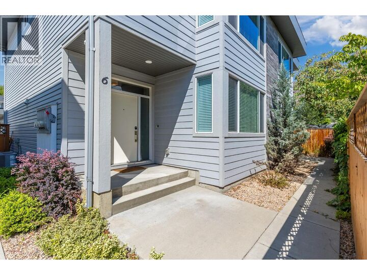 Property Photo: 2802 40 Street 6 BC V1T 6J7