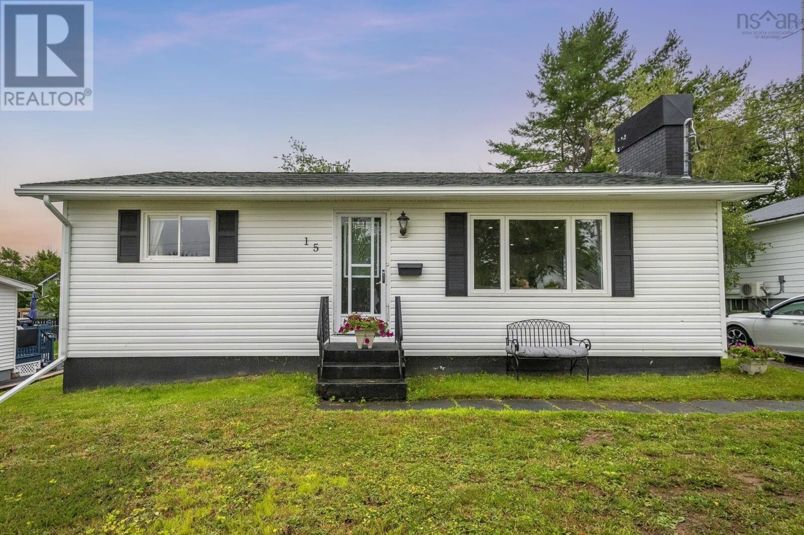Property Photo:  15 Terrace Avenue  NS B0K 1S0 