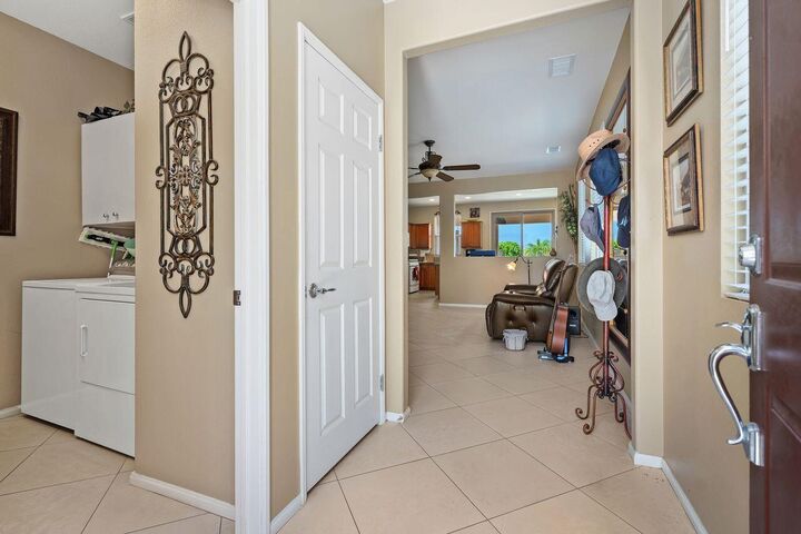 Property Photo: 41563 Calle Pampas CA 92203